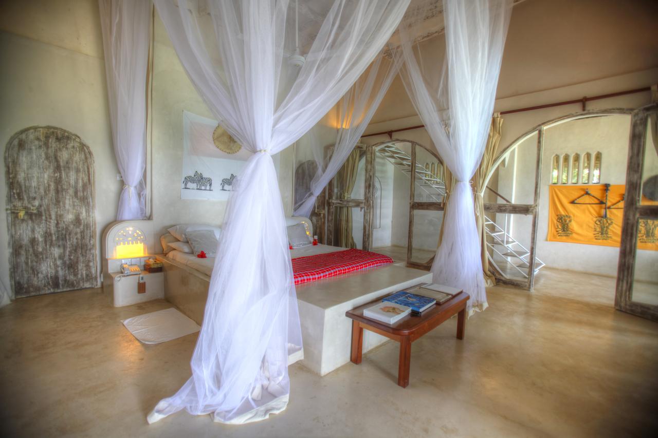Msambweni Beach House Villa ภายนอก รูปภาพ