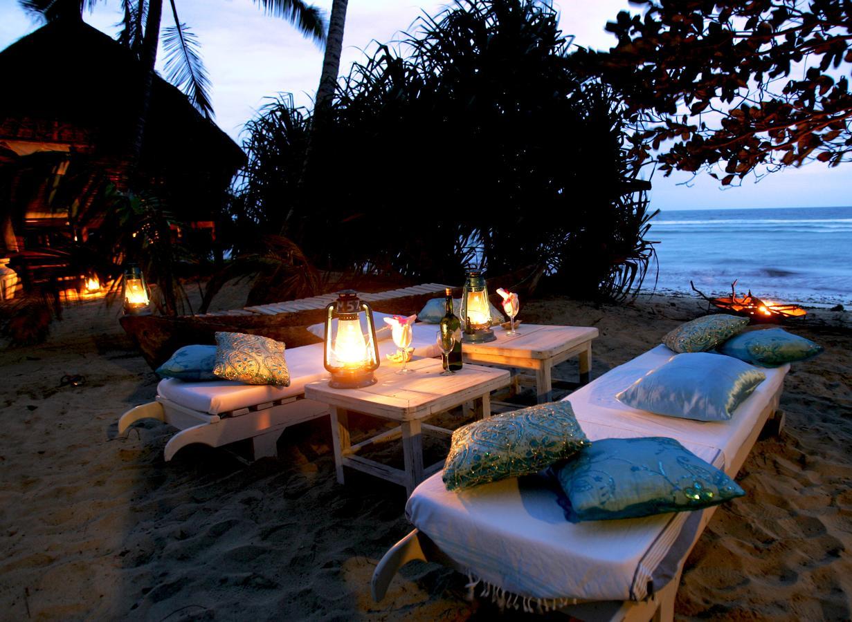 Msambweni Beach House Villa ภายนอก รูปภาพ