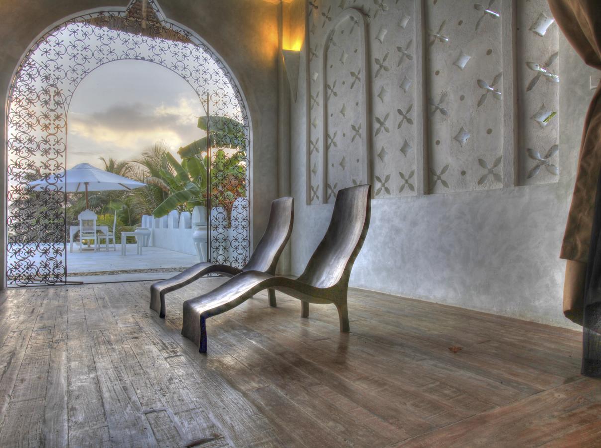 Msambweni Beach House Villa ภายนอก รูปภาพ