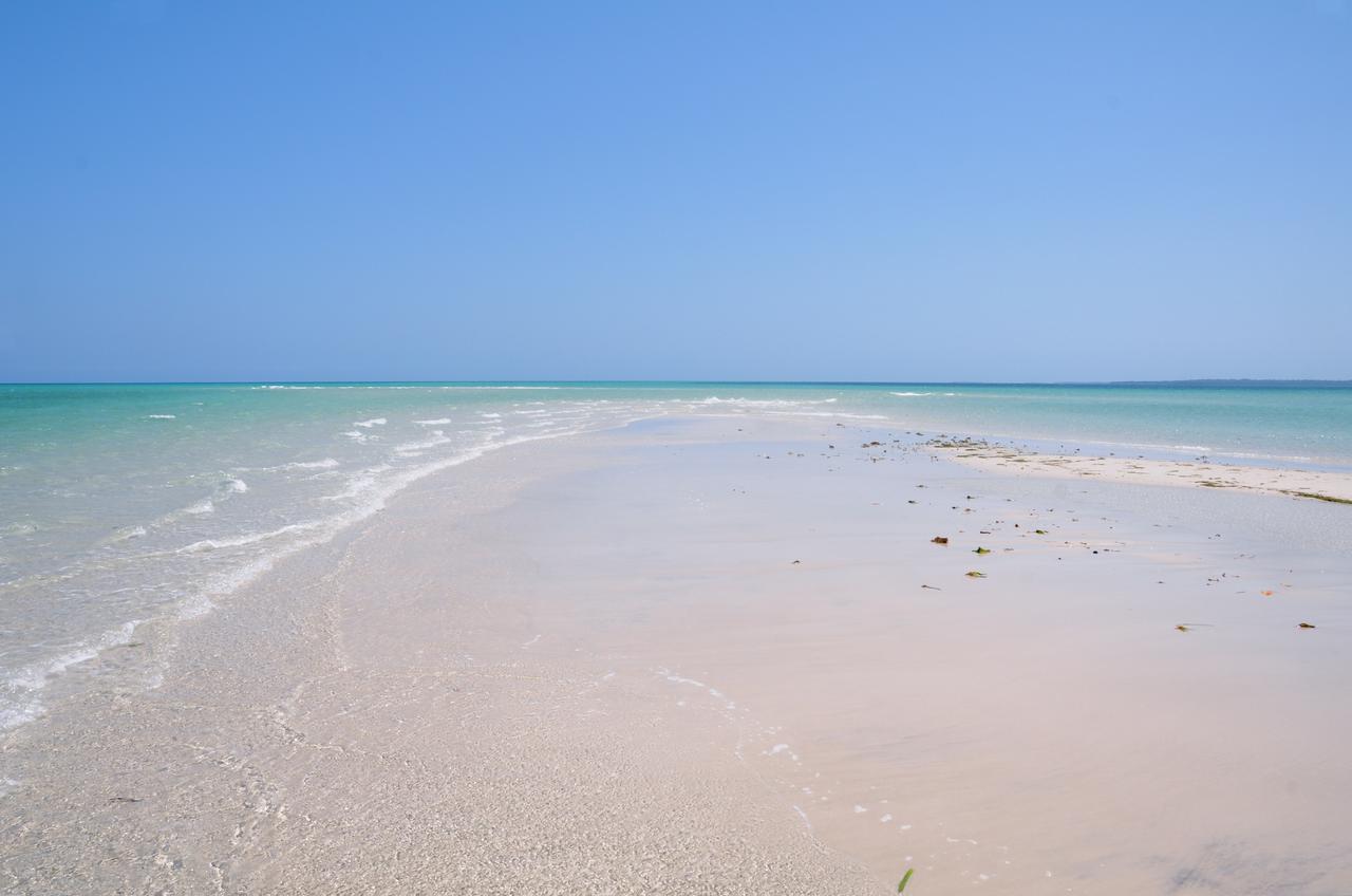 Msambweni Beach House Villa ภายนอก รูปภาพ