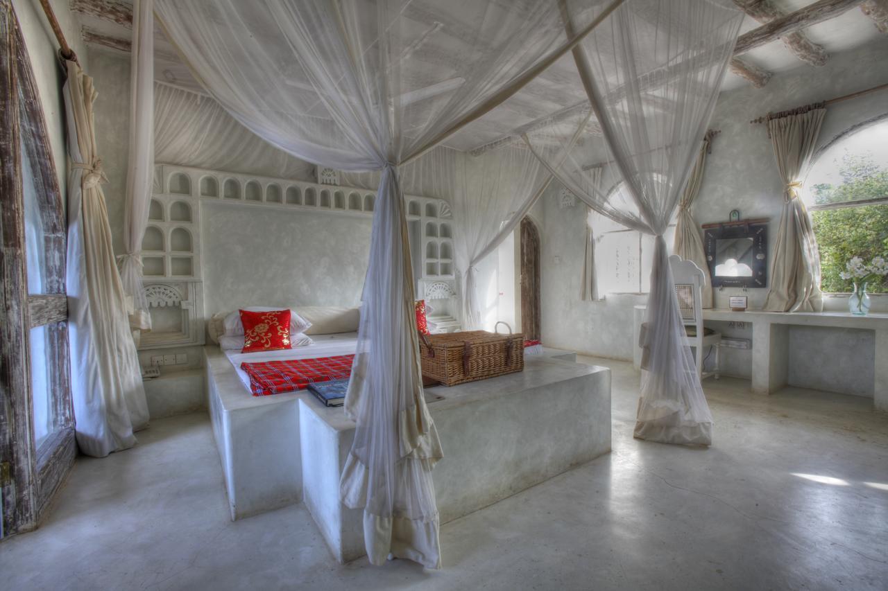 Msambweni Beach House Villa ภายนอก รูปภาพ