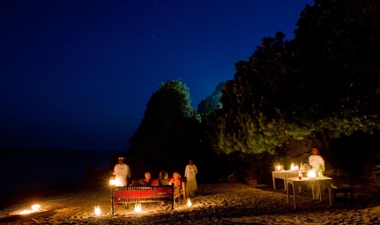 Msambweni Beach House Villa ภายนอก รูปภาพ