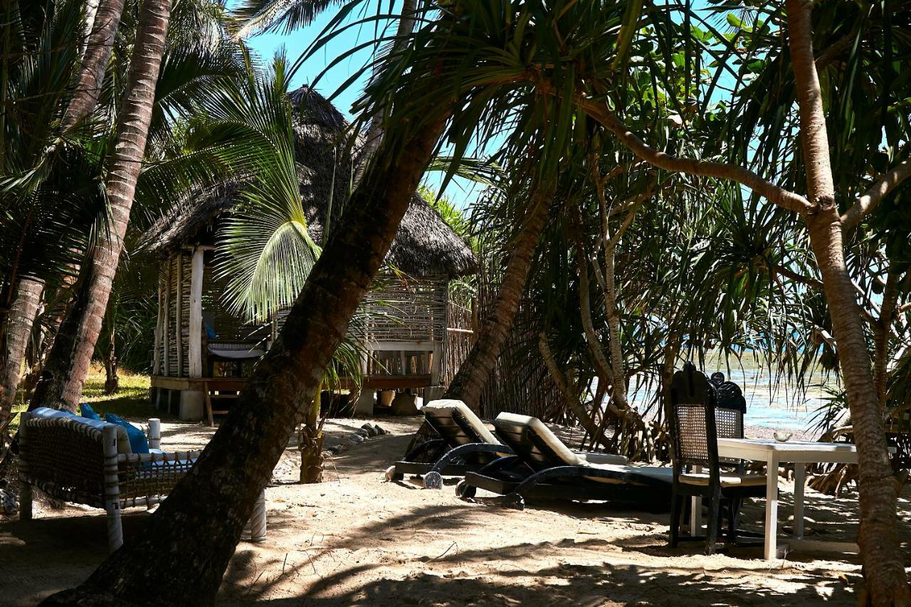 Msambweni Beach House Villa ภายนอก รูปภาพ