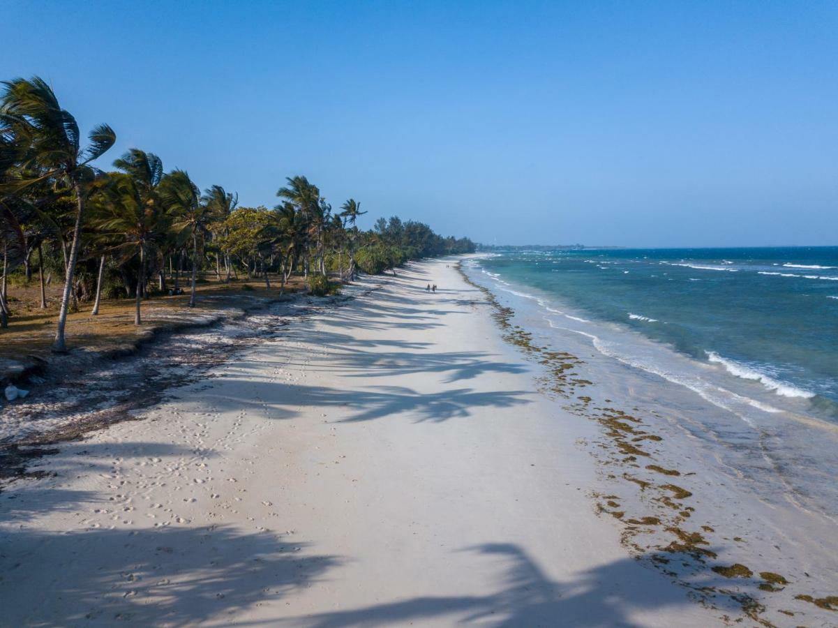 Msambweni Beach House Villa ภายนอก รูปภาพ